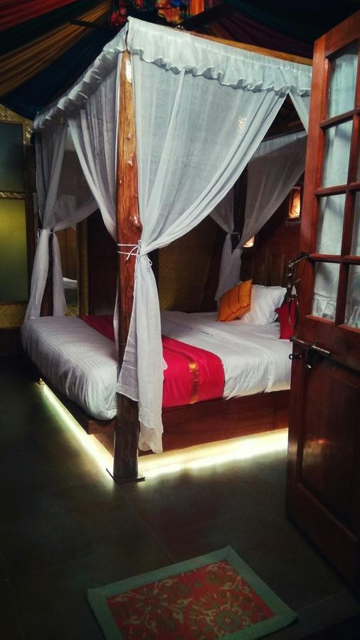 Belantara Beach Front Hotel Vengurla Habitación foto