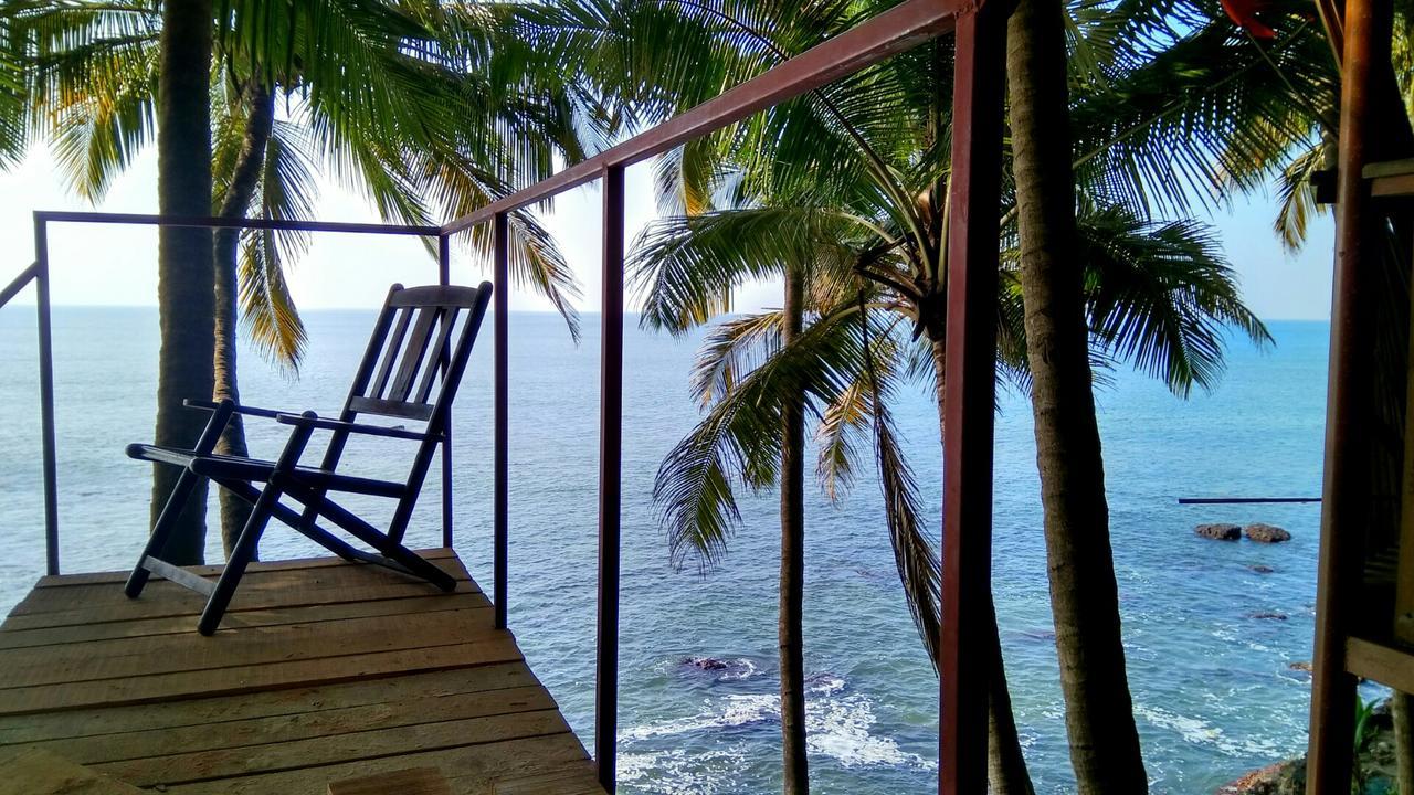Belantara Beach Front Hotel Vengurla Habitación foto